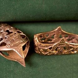 Zelf een historische zwaardschede maken